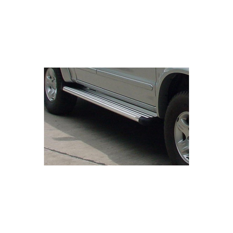 ESTRIBOS ALUMINIO SINGLE CABINA NISSAN NAVARA D40