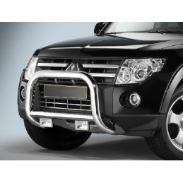 Rejilla inox de parachoques delantero inferior Montero pajero V8