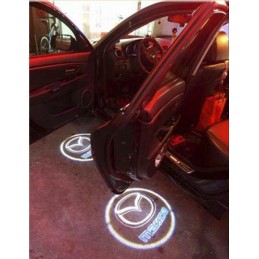 Luces de cortesia personalizadas con el logo de marca del vehicu
