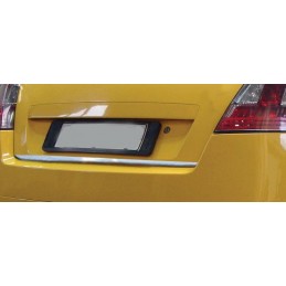 Tira Trasera Maletero en Acero Inoxidable FIAT Stilo 98  1 unida