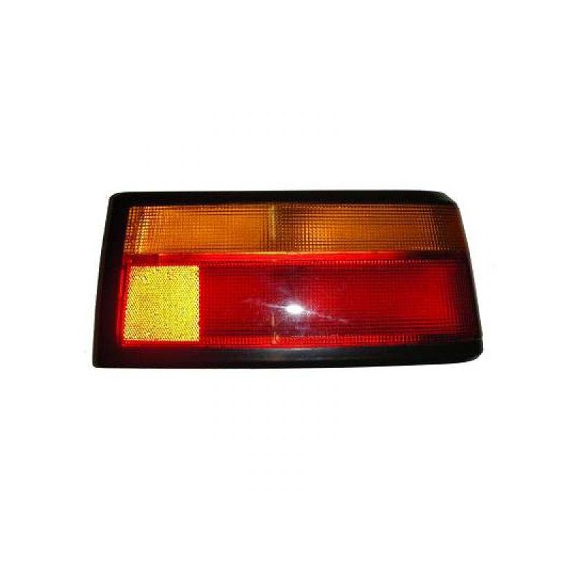 PILOTO TRASERO DERECHO COLT  LANCER  86 88 ROJO NARANJA