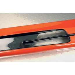 FALDON LATERAL IZQ Y DER 2 HUECOS EN CARBON LOOK  NO VALIDO SW  