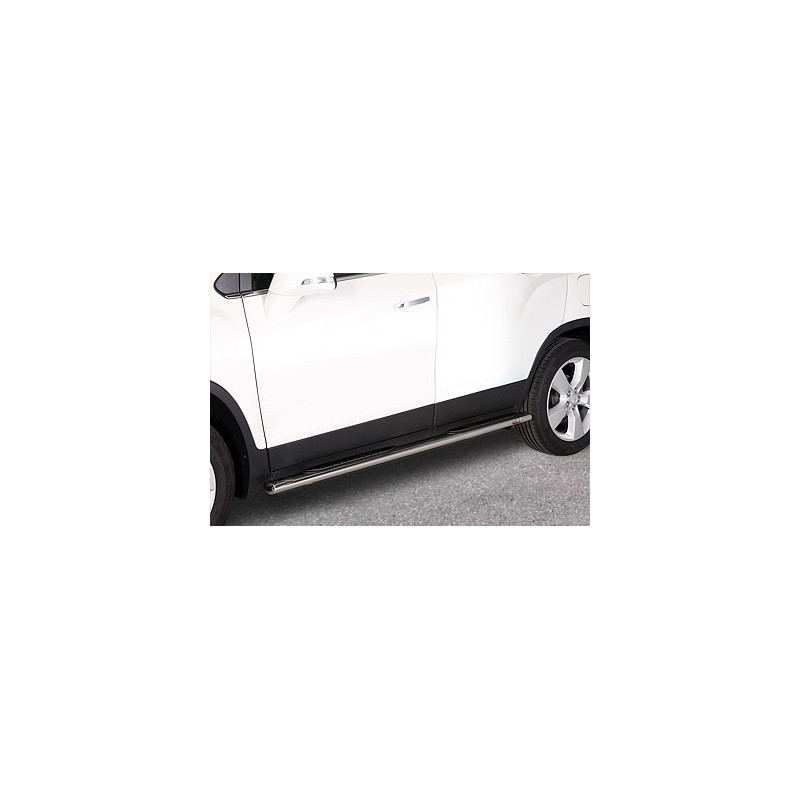 Estribos en tubo inox Chevrolet Trax 2013  seccion oval  con pis