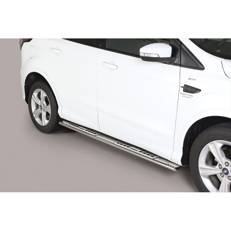 Estribos en tubo inox Ford Kuga 2017  seccion oval con pisantes