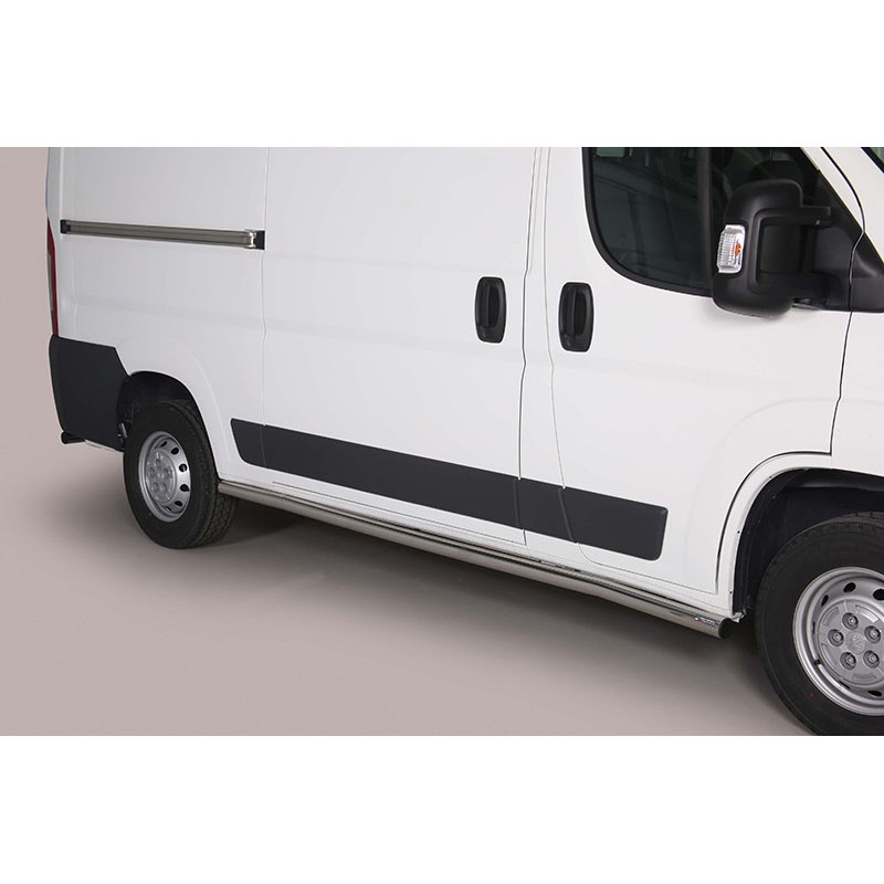 Estribos en tubo inox O63mm Citroen Jumper 2014  solo SWB carroc