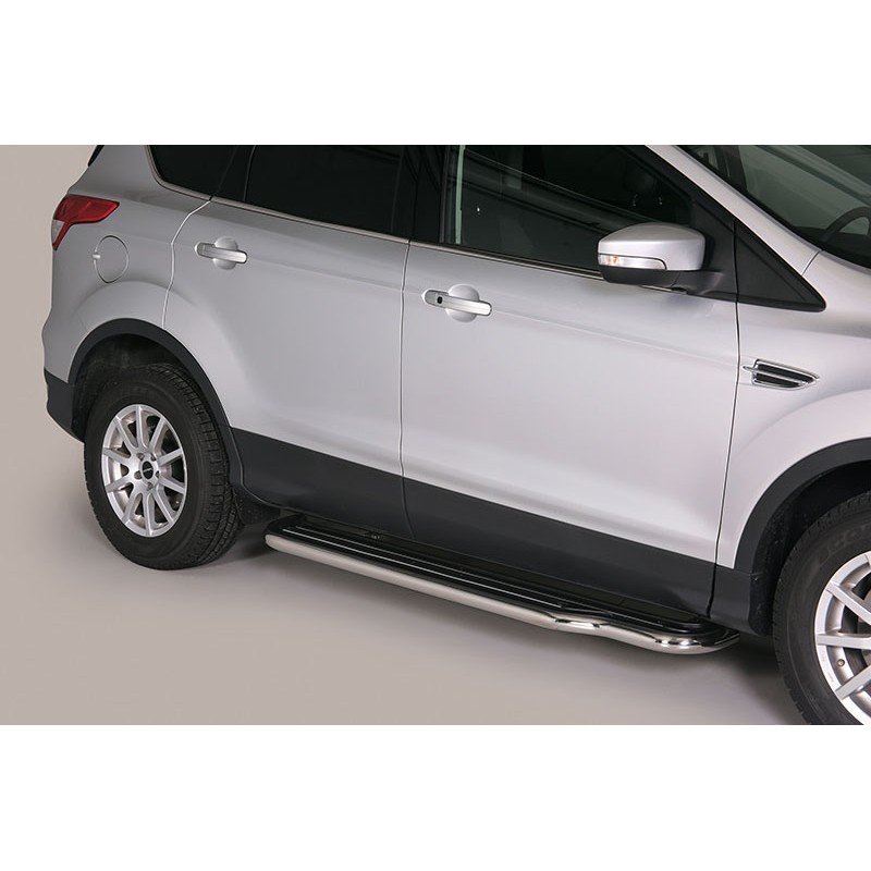Estribos en plataforma Ford Kuga 13 16 con tubo inox O50mm