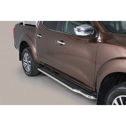 Estribos en plataforma Nissan Navara D23 NP300 2016  con tubo in