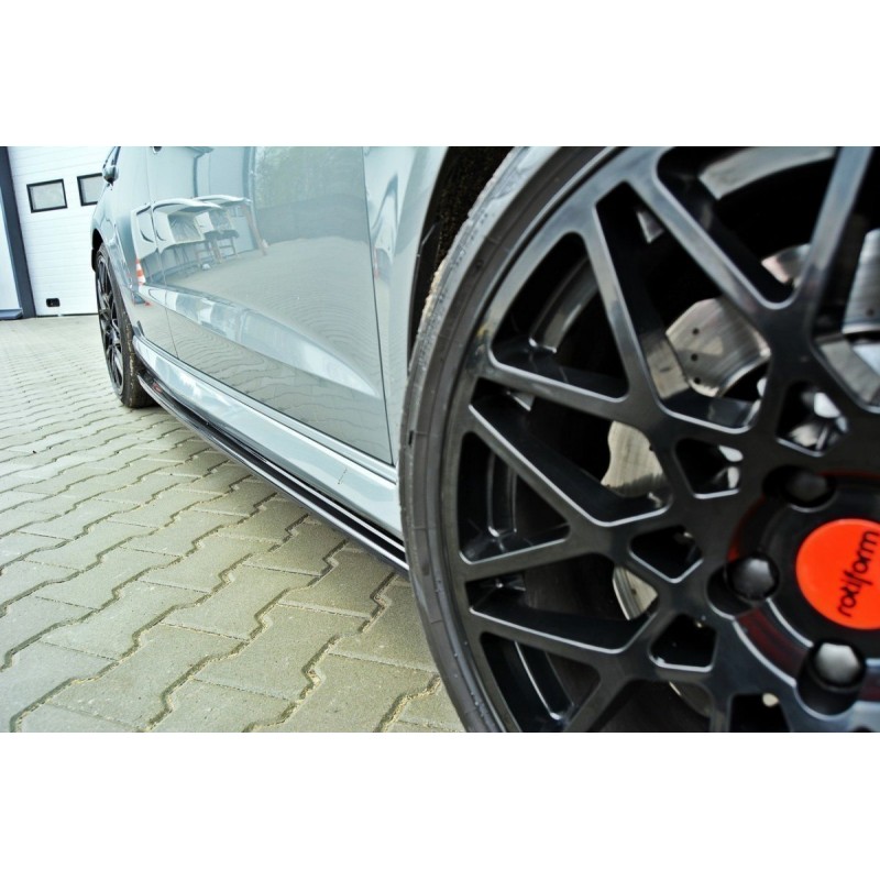 Difusores laterales Audi RS3 8VA Sportback 2015   Maxton