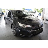 Avensis 2015 