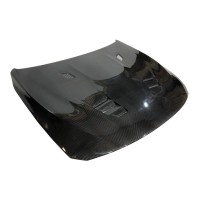 CAPO CARBONO BMW F82 / F83 M4 con toma GTR.